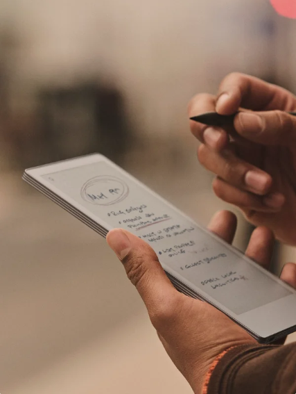 ReMarkable Paper Pro Move